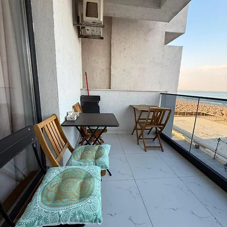 Апартаменты Ted Sea View Нэводари